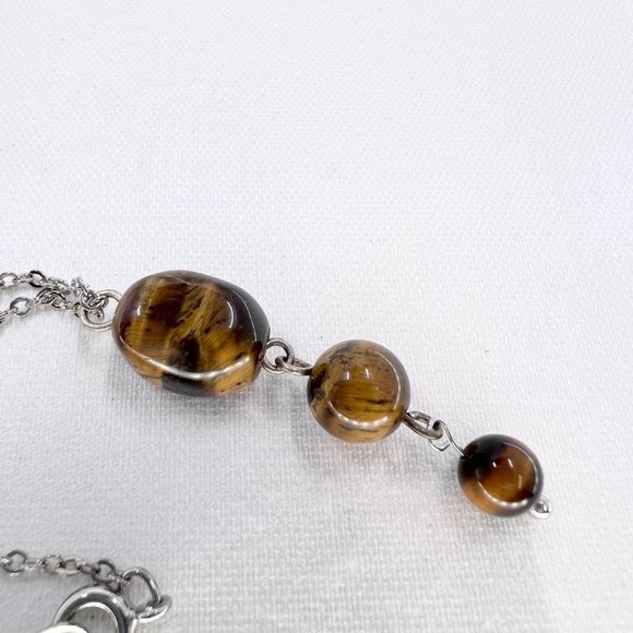 Up-Cycled - Tigers Eye Graduated Pendant Shiny Silver Tone 16” Chain Necklace - Picture 6 of 6